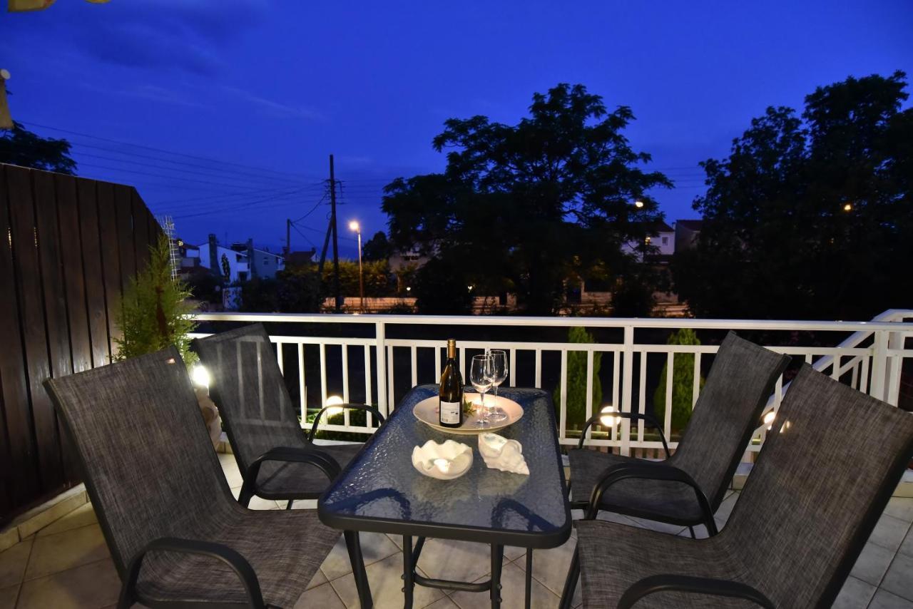 Holiday Blue Apartment Palaiontsiflikion Exterior photo
